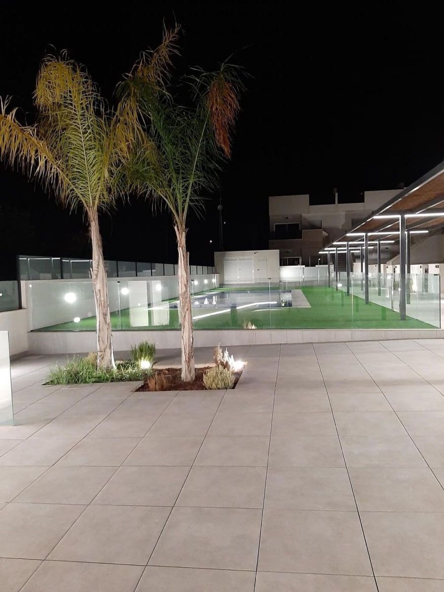 2 soverom Bungalow til salgs i Pilar de la Horadada med svømmebasseng - € 160 000 (Ref: 9409545)