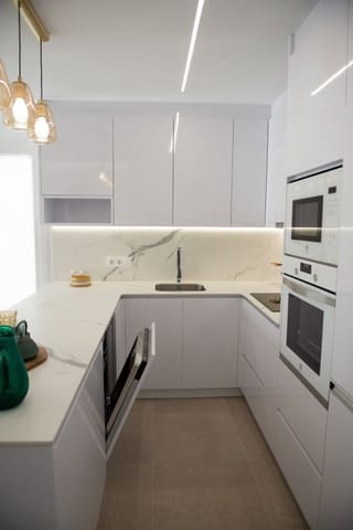 3 makuuhuone Rivitalo myytävänä paikassa San Pedro del Pinatar mukana uima-altaan - 279 000 € (Ref: 9409547)