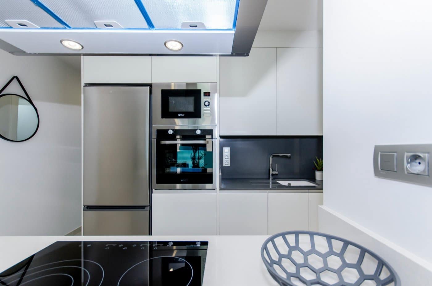 2 bedroom Apartment for sale in Torrevieja with pool - € 198,950 (Ref: 9409562)