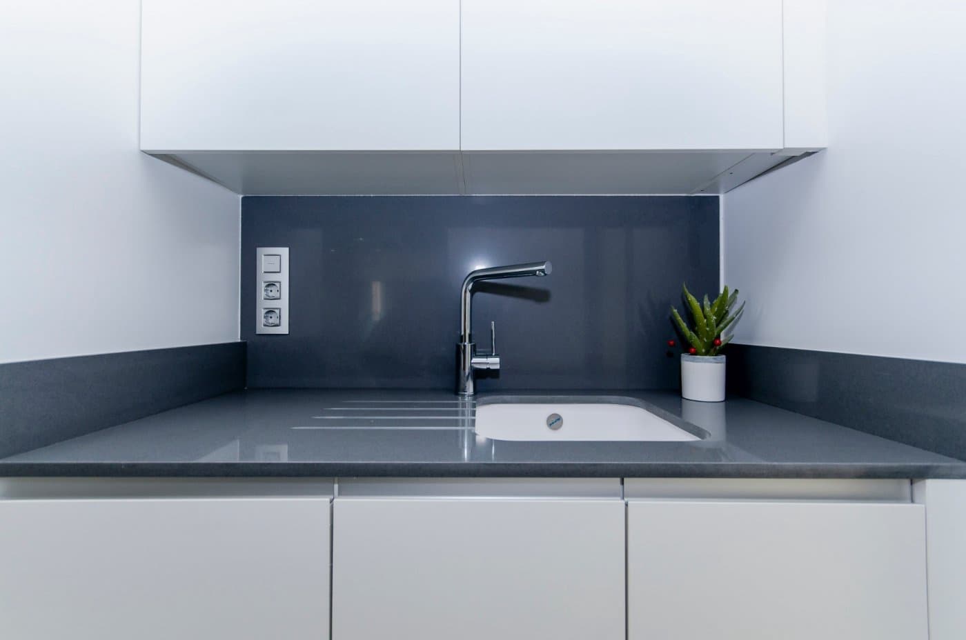 2 bedroom Apartment for sale in Torrevieja with pool - € 198,950 (Ref: 9409562)