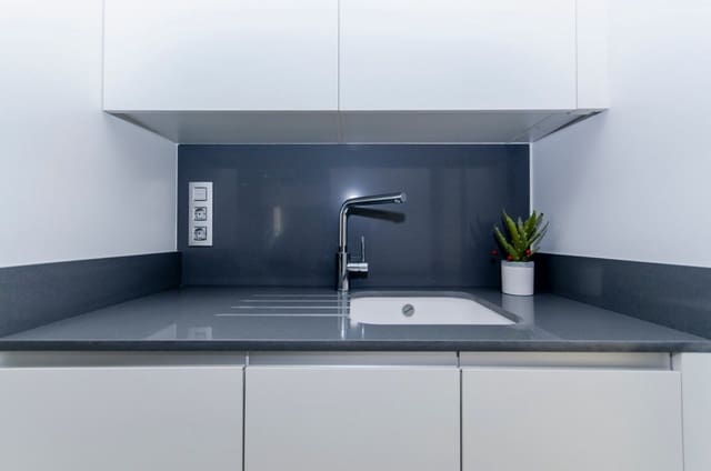 2 bedroom Apartment for sale in Centro, Torrevieja with pool - € 198,950 (Ref: 9409562)