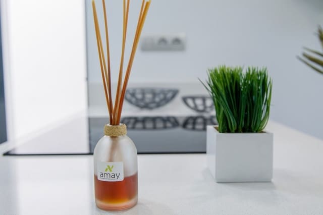 2 bedroom Apartment for sale in Centro, Torrevieja with pool - € 198,950 (Ref: 9409562)