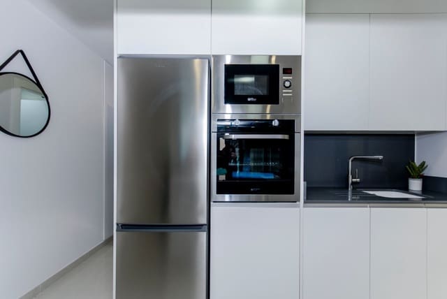 2 bedroom Apartment for sale in Centro, Torrevieja with pool - € 198,950 (Ref: 9409562)