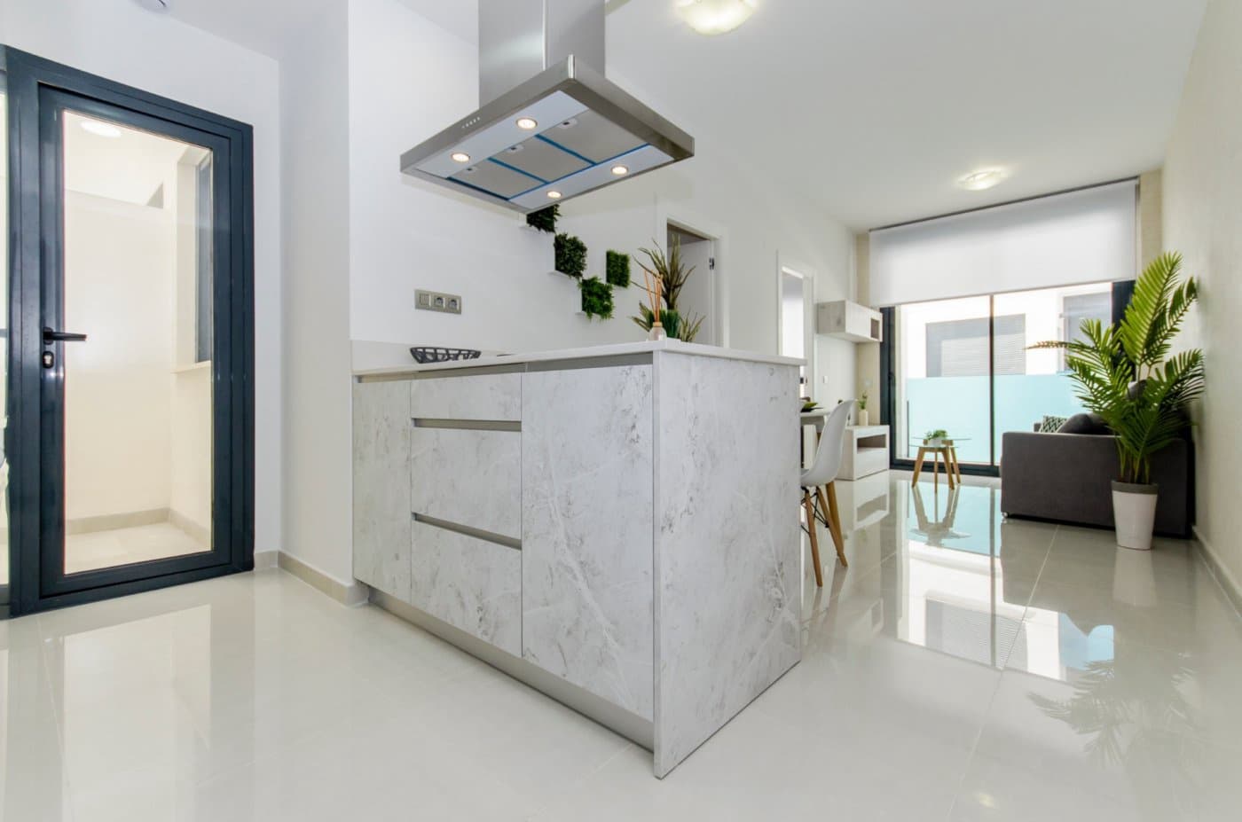 2 bedroom Apartment for sale in Torrevieja with pool - € 198,950 (Ref: 9409562)