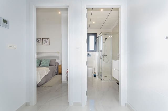 3 makuuhuone Huvila myytävänä paikassa Benijófar mukana uima-altaan - 355 000 € (Ref: 9409574)