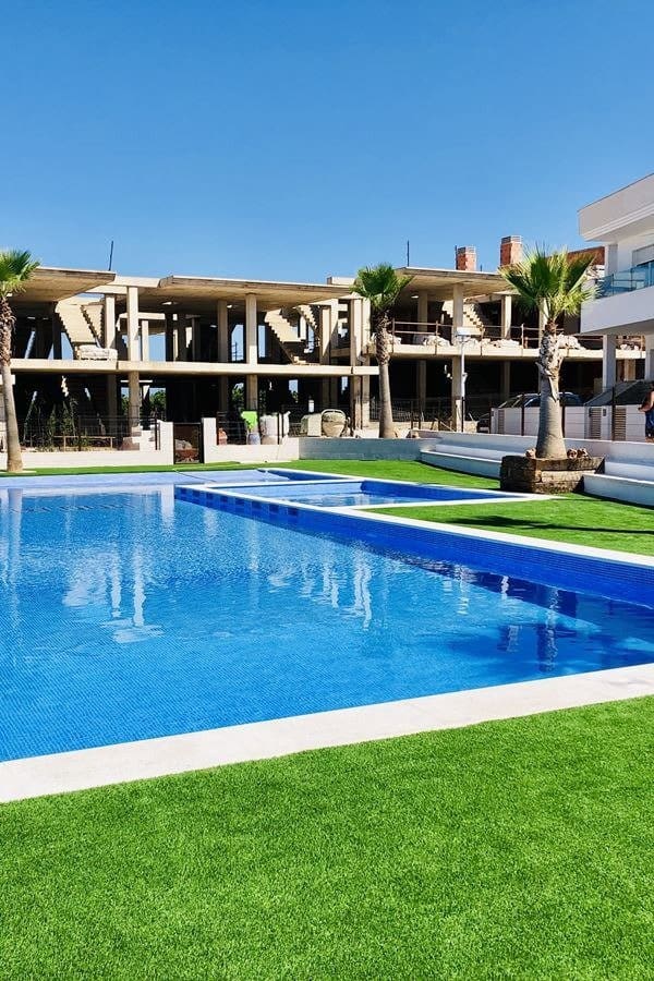 3 Zimmer Reihenhaus zu verkaufen in Los Balcones mit Pool - 304.000 € (Ref: 9409575)