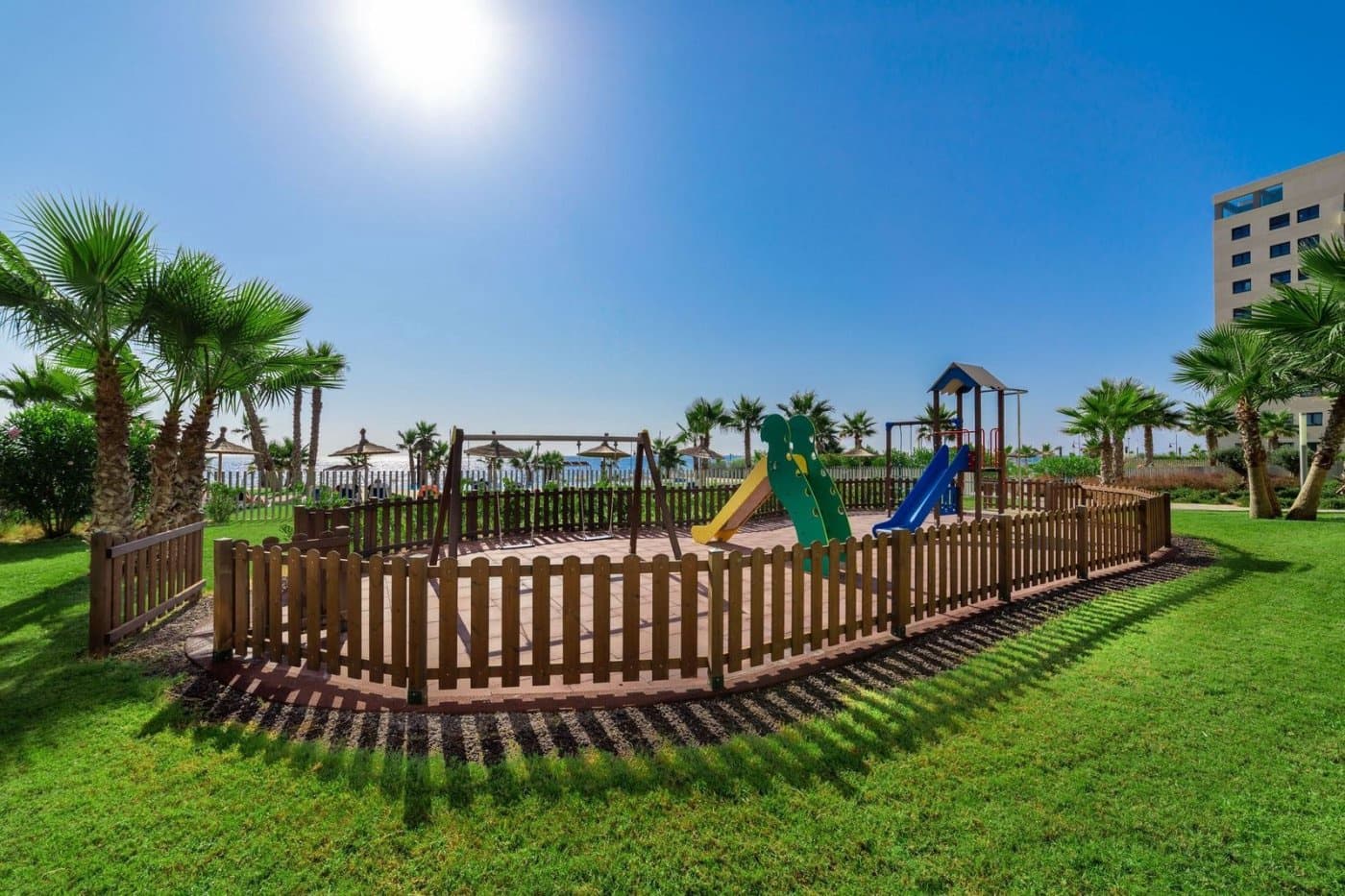 3 bedroom Apartment for sale in Punta Prima with pool - € 370,000 (Ref: 9409579)