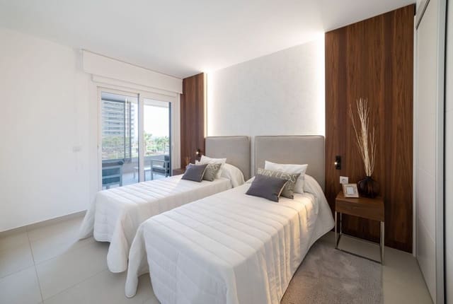 3 chambre Appartement à vendre à Punta Prima, Torrevieja avec piscine - 399 000 € (Ref: 9409580)