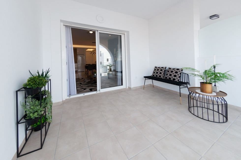 3 Zimmer Apartment zu verkaufen in Dona Pepa mit Pool Garage - 315.000 € (Ref: 9409582)