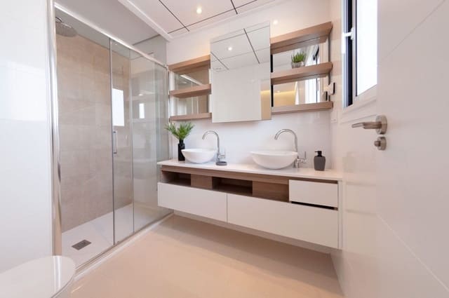 3 sypialnia Apartament na sprzedaż w Doña Pepa, Rojales z basenem garażem - 315 000 € (Ref: 9409582)