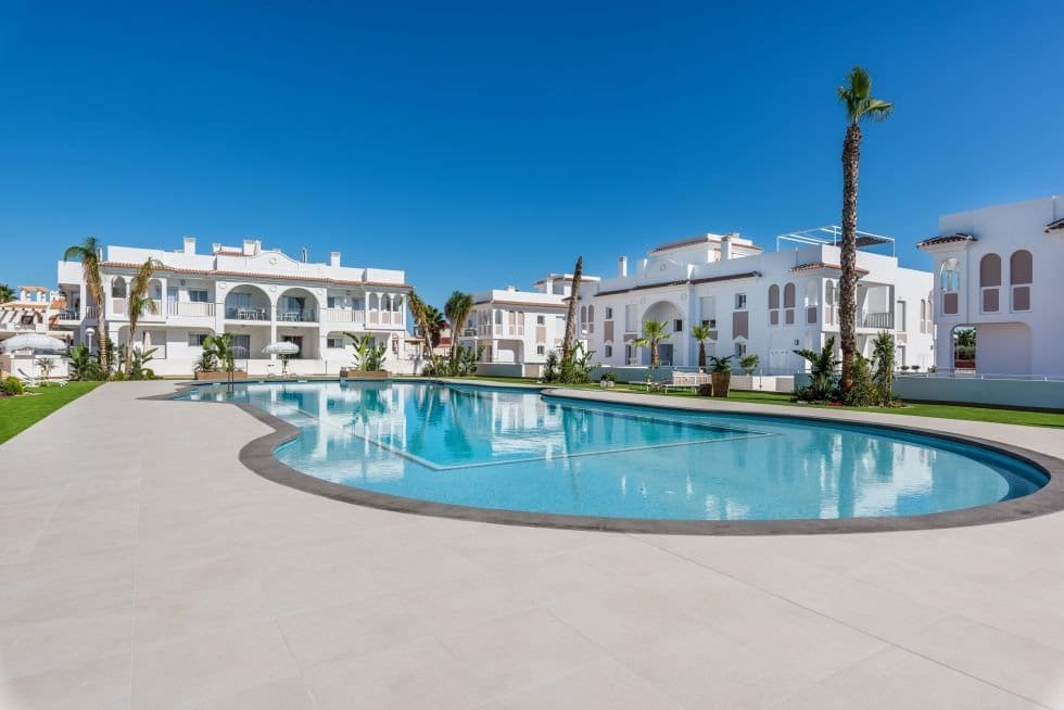 3 Zimmer Apartment zu verkaufen in Dona Pepa mit Pool Garage - 315.000 € (Ref: 9409582)