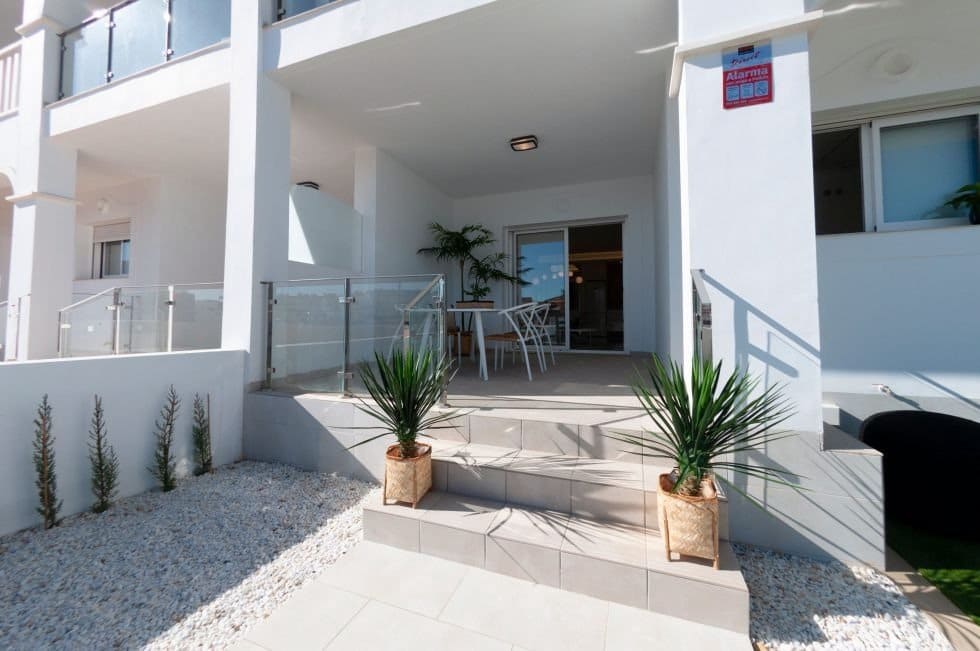 3 sypialnia Apartament na sprzedaż w Dona Pepa z basenem garażem - 324 476 € (Ref: 9409584)