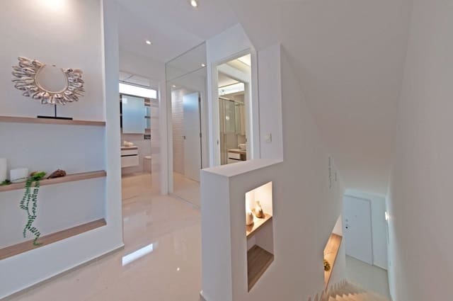 3 quarto Moradia para venda em Doña Pepa, Rojales com piscina garagem - 400 630 € (Ref: 9409588)