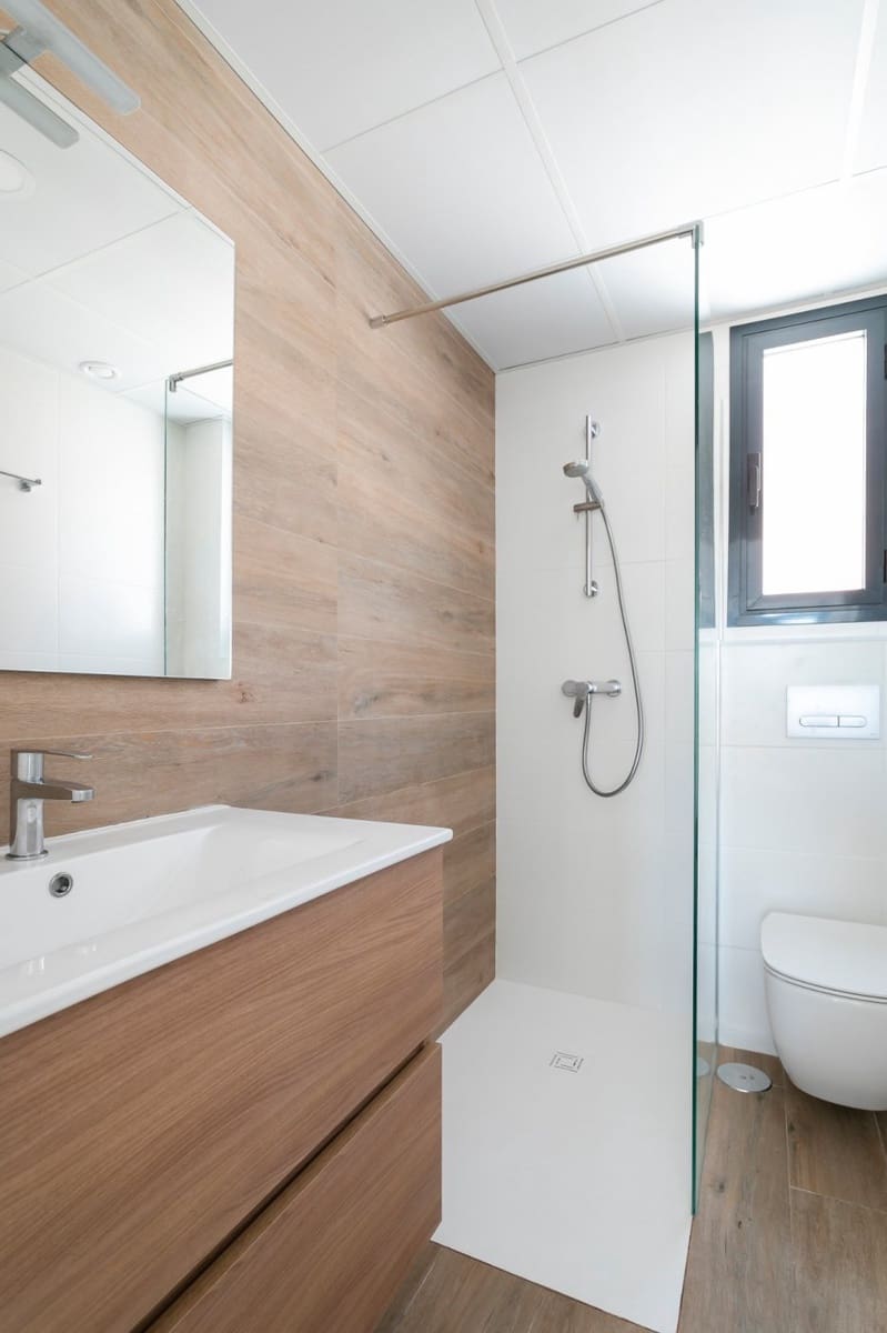 3 makuuhuone Huvila myytävänä paikassa Roda mukana uima-altaan - 304 000 € (Ref: 9409606)