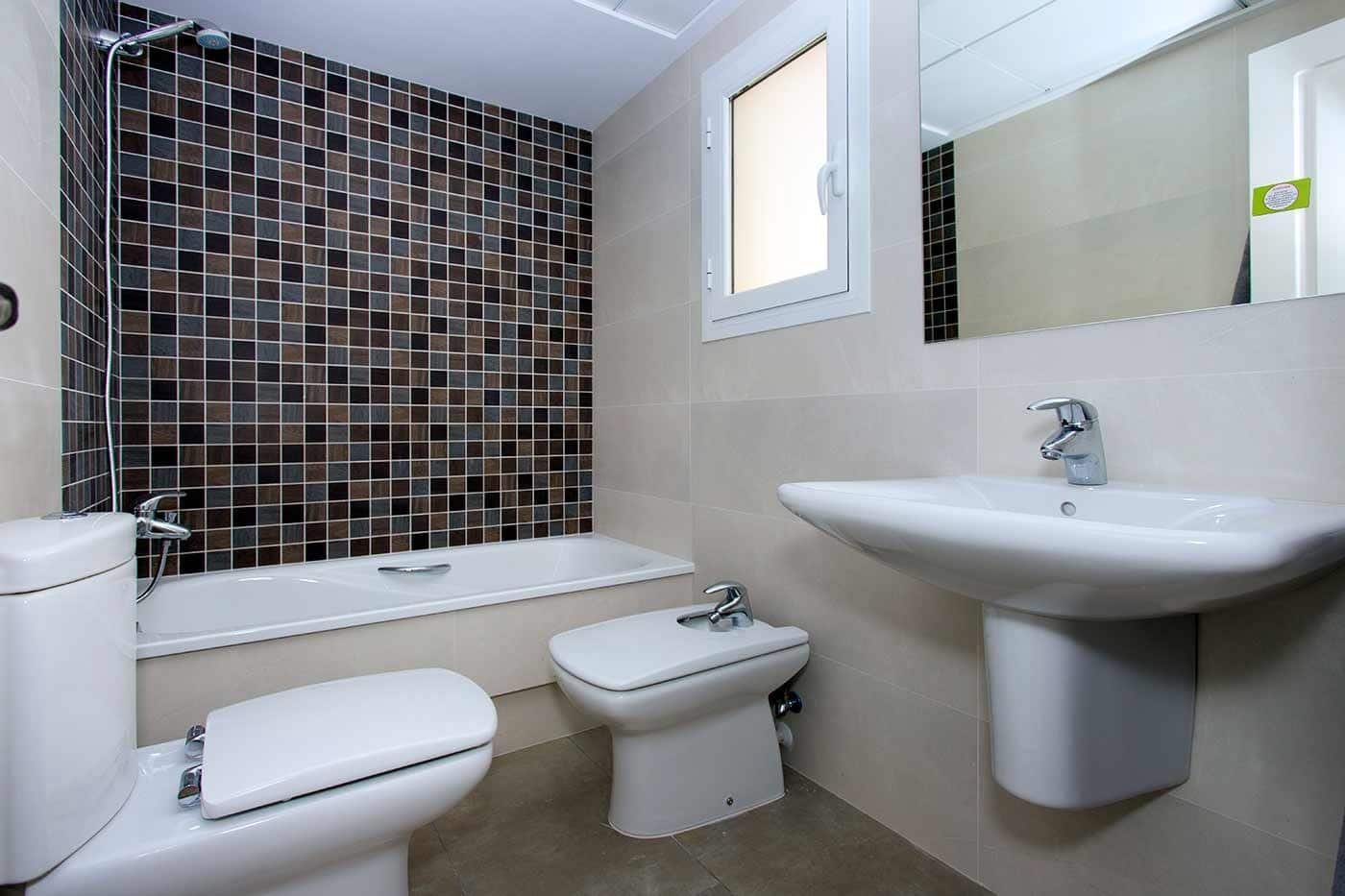 Bungalow de 3 habitaciones en Santa Pola en venta con piscina - 285.000 € (Ref: 9409610)