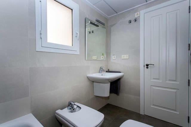 3 soveværelse Bungalow til salg i Santa Pola med swimmingpool - € 320.000 (Ref: 9409611)