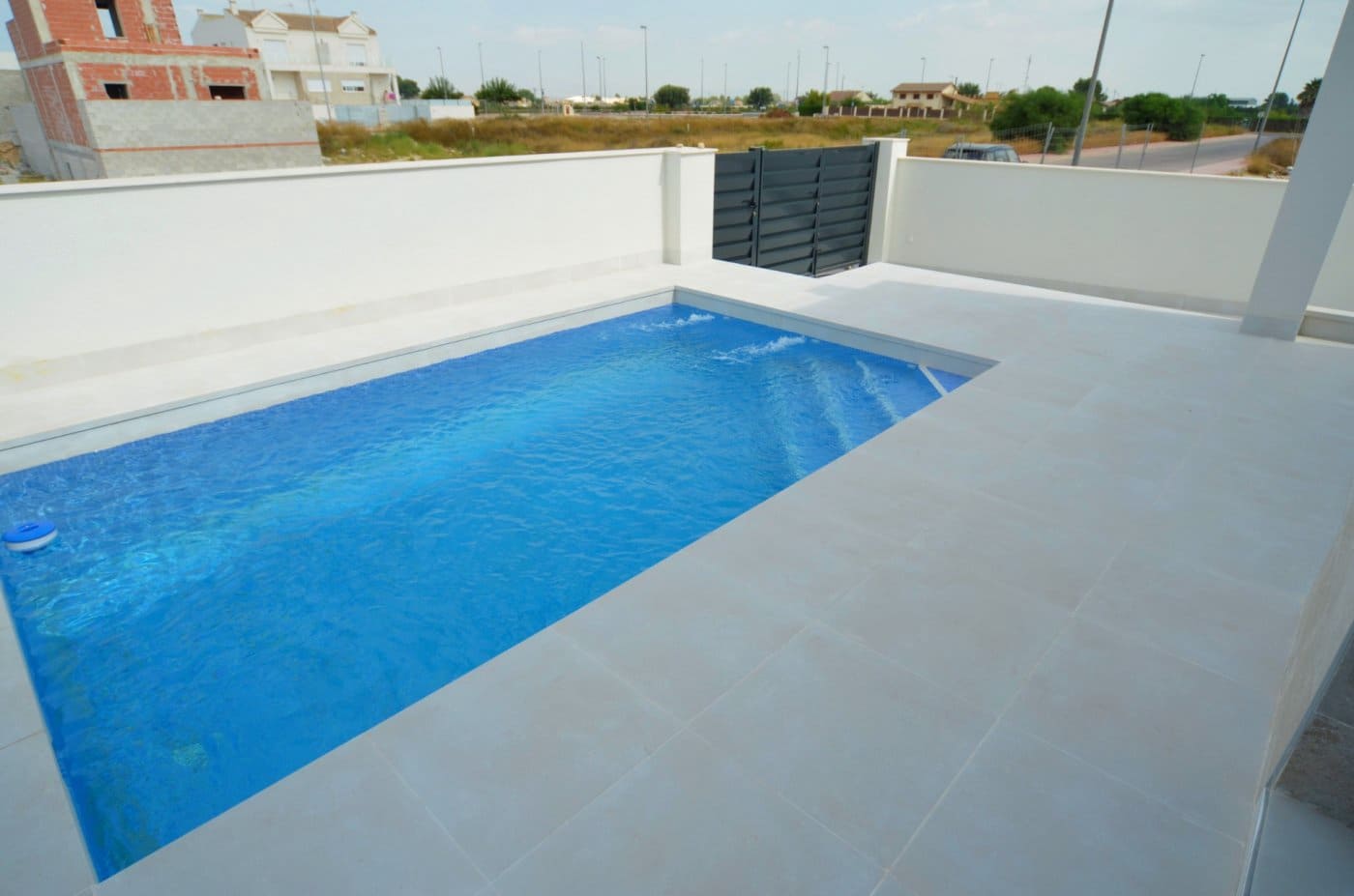2 quarto Bungalow para venda em Daya Nueva com piscina - 205 000 € (Ref: 9409621)