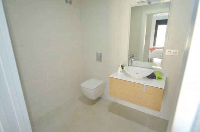 2 quarto Bungalow para venda em Daya Nueva com piscina - 227 000 € (Ref: 9409622)