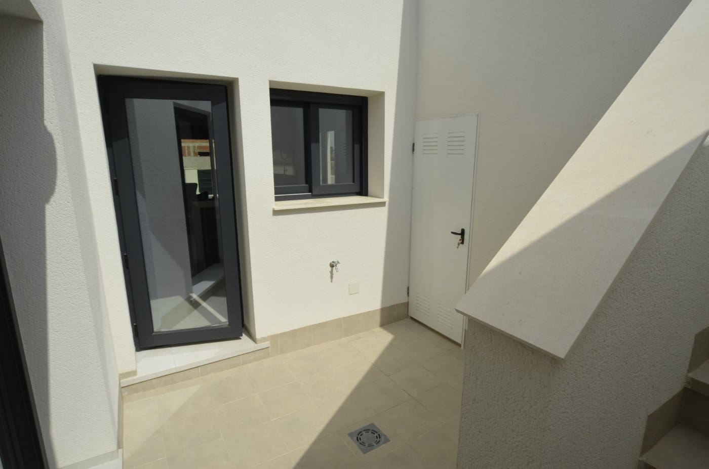 2 quarto Bungalow para venda em Daya Nueva com piscina - 227 000 € (Ref: 9409622)