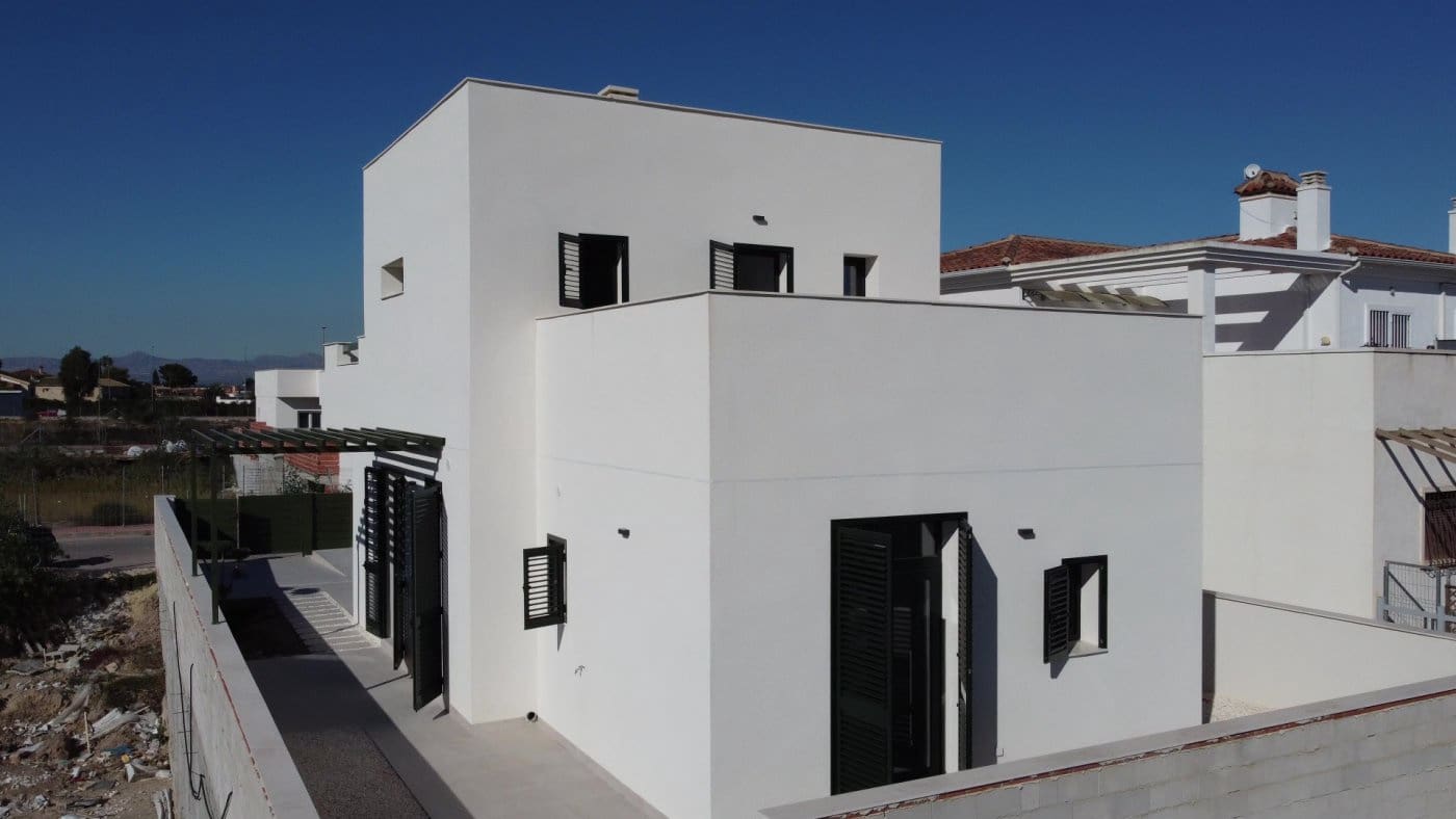 3 bedroom Villa for sale in Daya Nueva with pool - € 307,000 (Ref: 9409623)