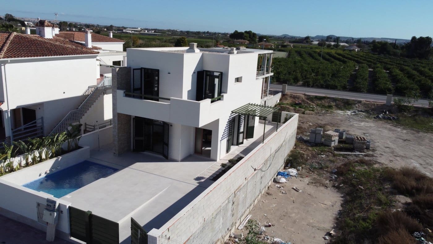 3 bedroom Villa for sale in Daya Nueva with pool - € 326,000 (Ref: 9409624)
