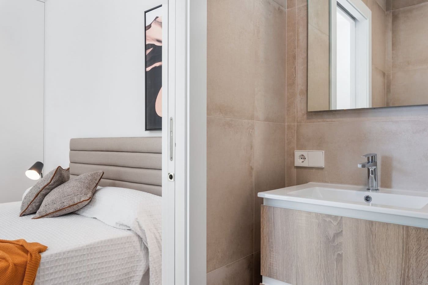 Chalet de 3 habitaciones en Pilar de la Horadada en venta con piscina - 519.900 € (Ref: 9409632)