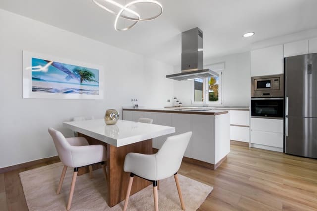 3 bedroom Villa for sale in Benijófar with pool - € 526,900 (Ref: 9409637)