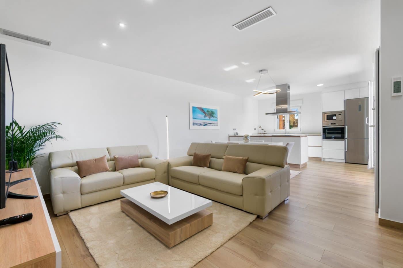 3 bedroom Villa for sale in Benijofar with pool - € 526,900 (Ref: 9409637)