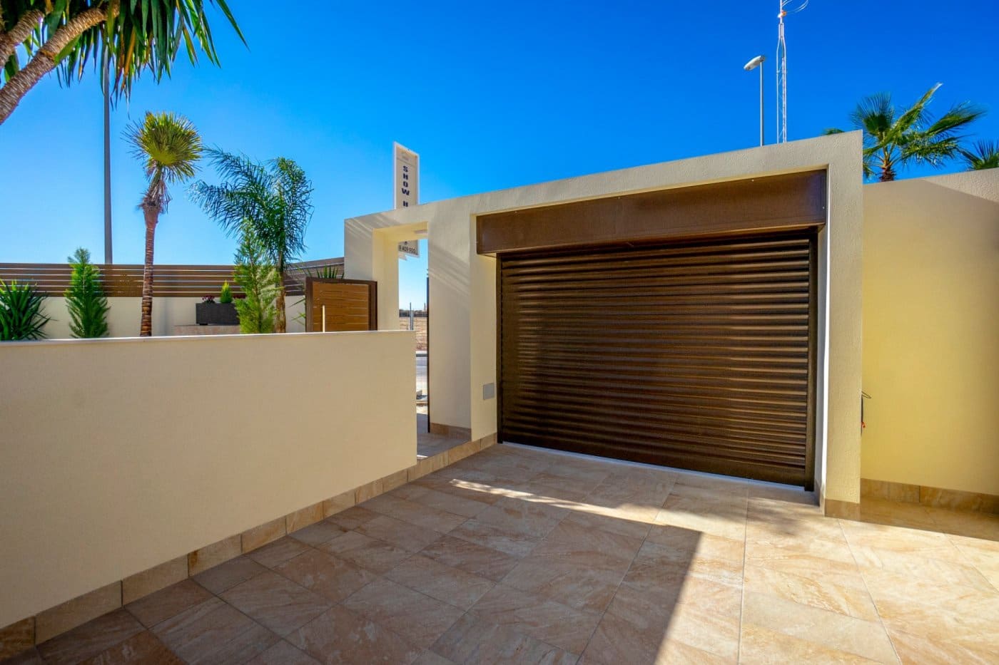 3 bedroom Villa for sale in Benijofar with pool - € 526,900 (Ref: 9409637)