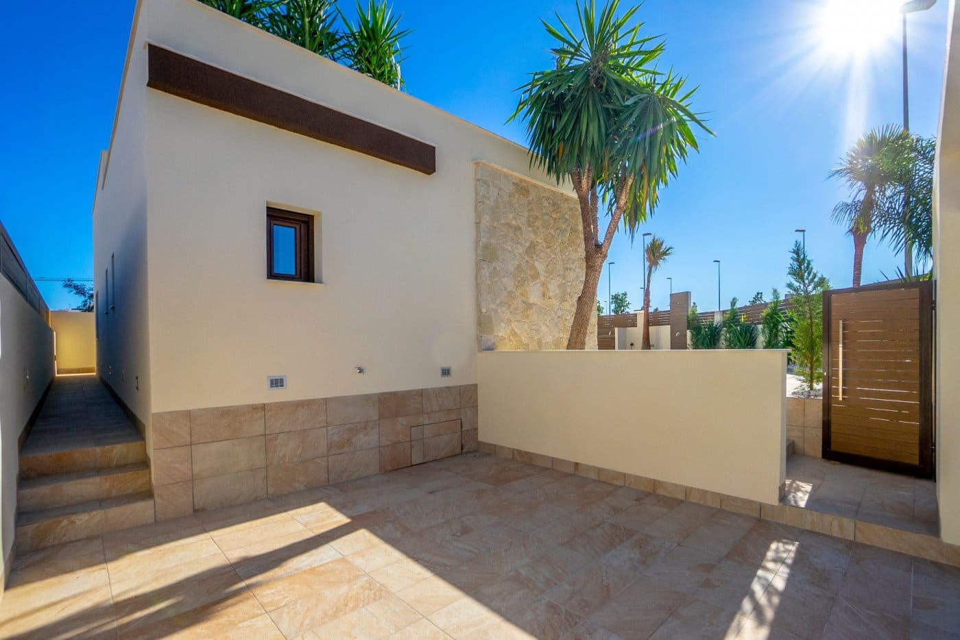 3 bedroom Villa for sale in Benijofar with pool - € 526,900 (Ref: 9409637)