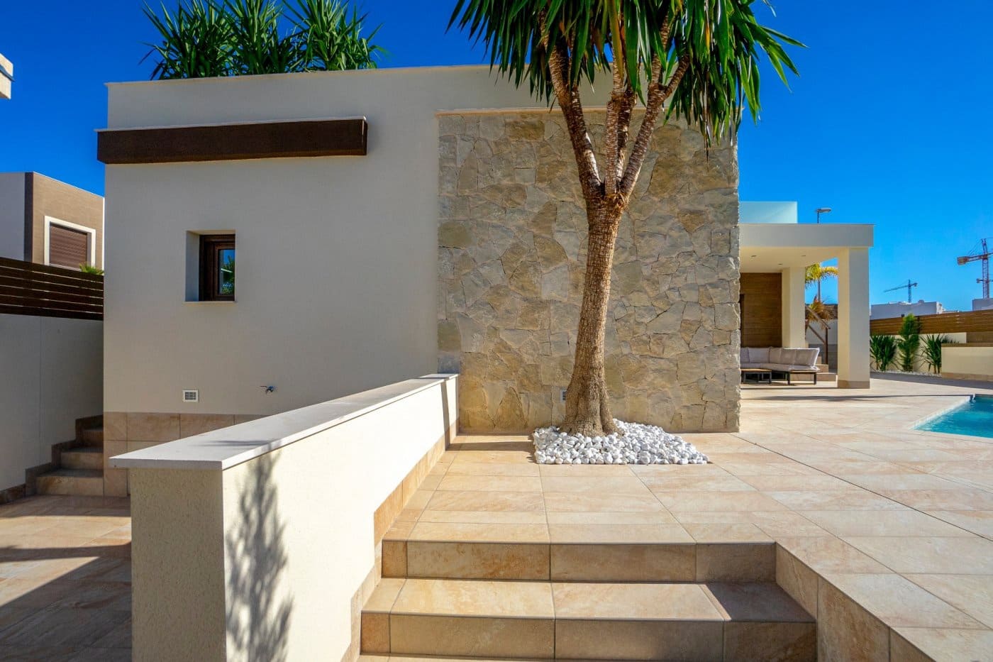 3 bedroom Villa for sale in Benijofar with pool - € 526,900 (Ref: 9409637)