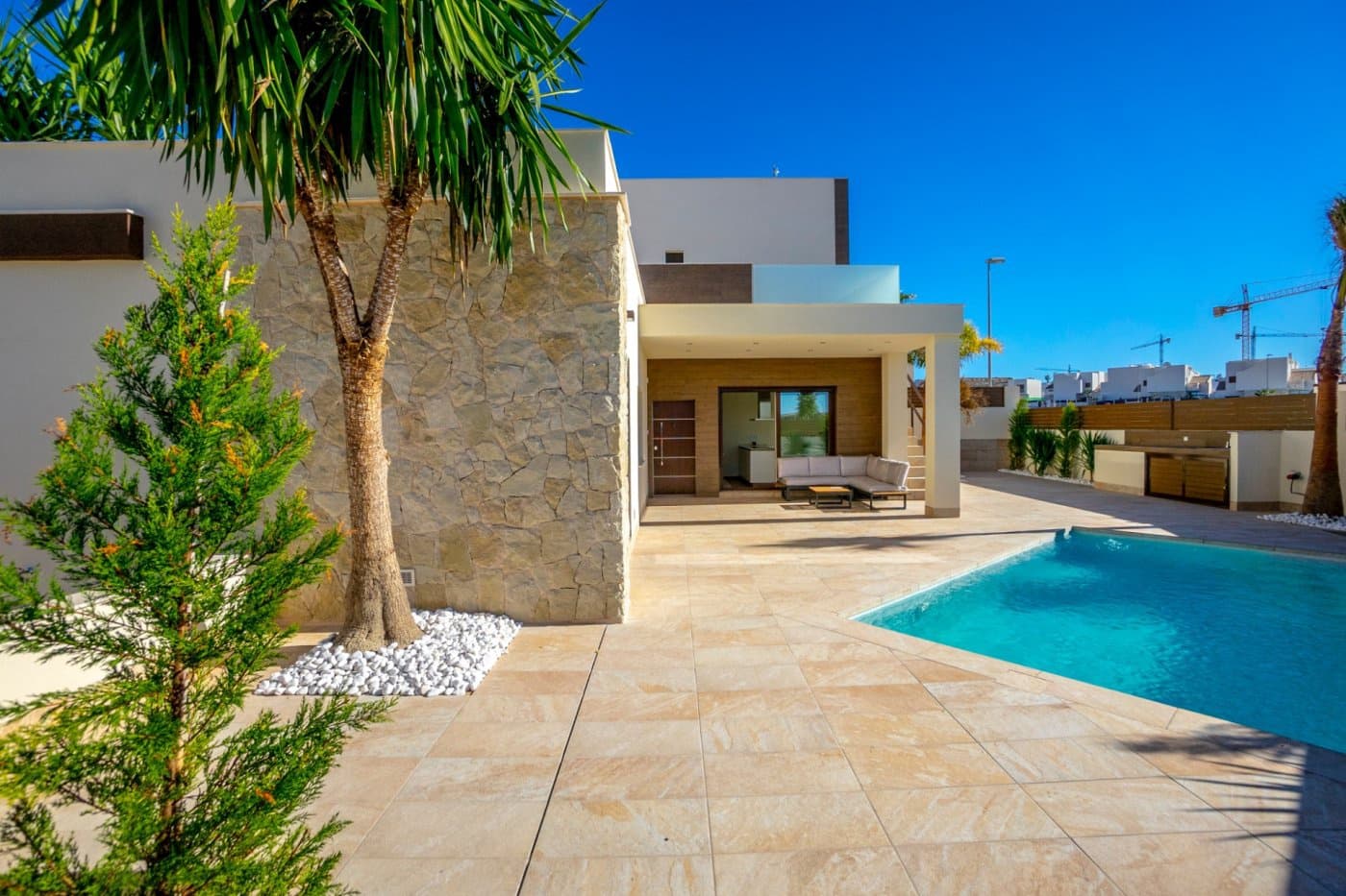 3 bedroom Villa for sale in Benijofar with pool - € 526,900 (Ref: 9409637)