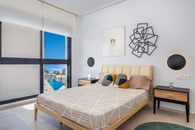 4 makuuhuone Huvila myytävänä paikassa Punta Prima, Orihuela mukana uima-altaan - 519 990 € (Ref: 9409649)