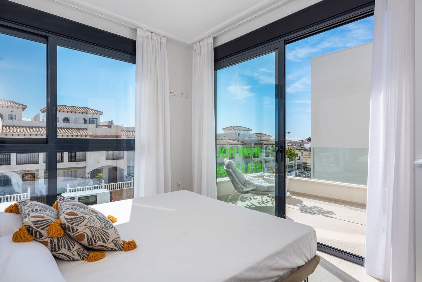 4 makuuhuone Huvila myytävänä paikassa Orihuela Costa mukana uima-altaan - 519 990 € (Ref: 9409649)