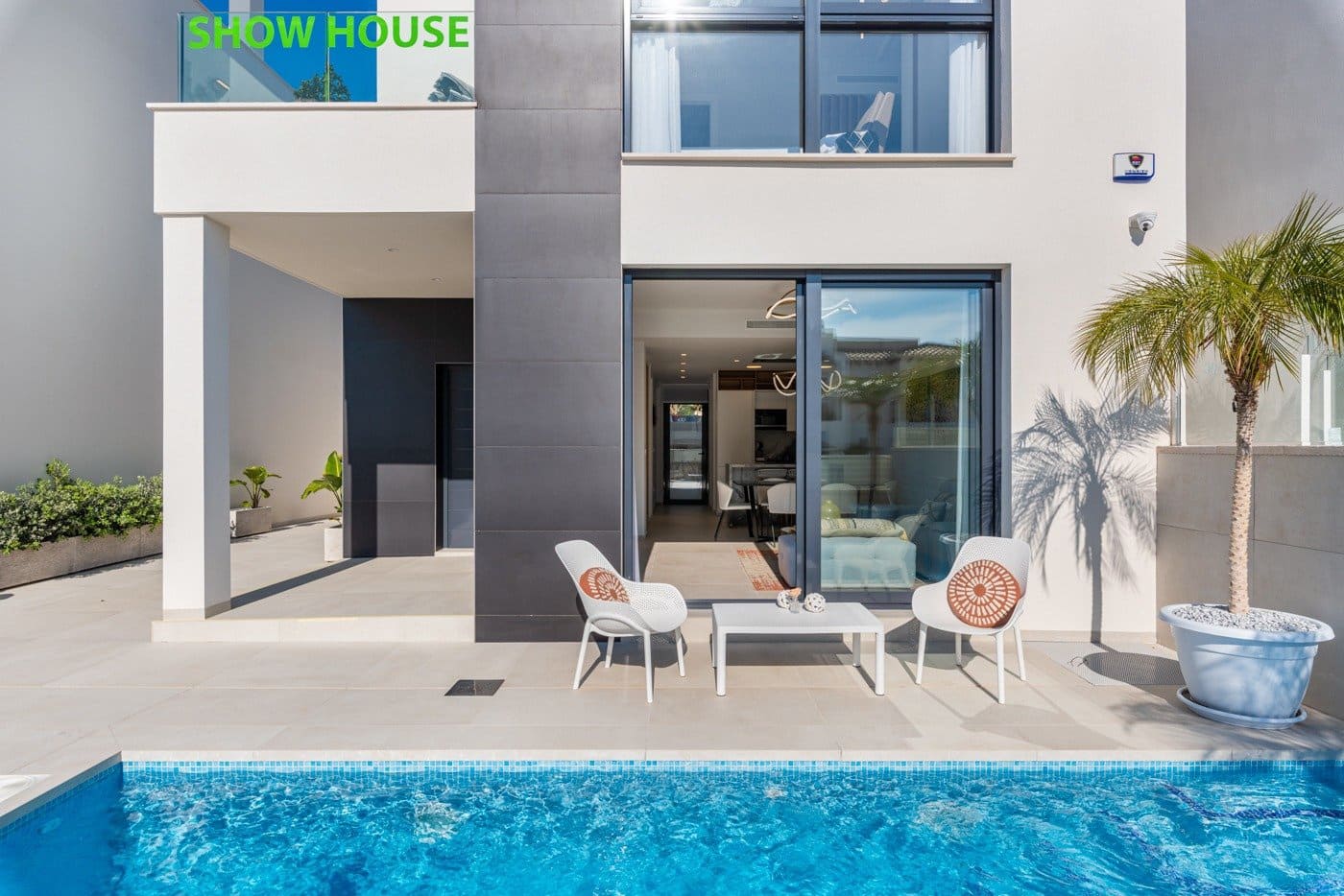 4 makuuhuone Huvila myytävänä paikassa Orihuela Costa mukana uima-altaan - 519 990 € (Ref: 9409649)