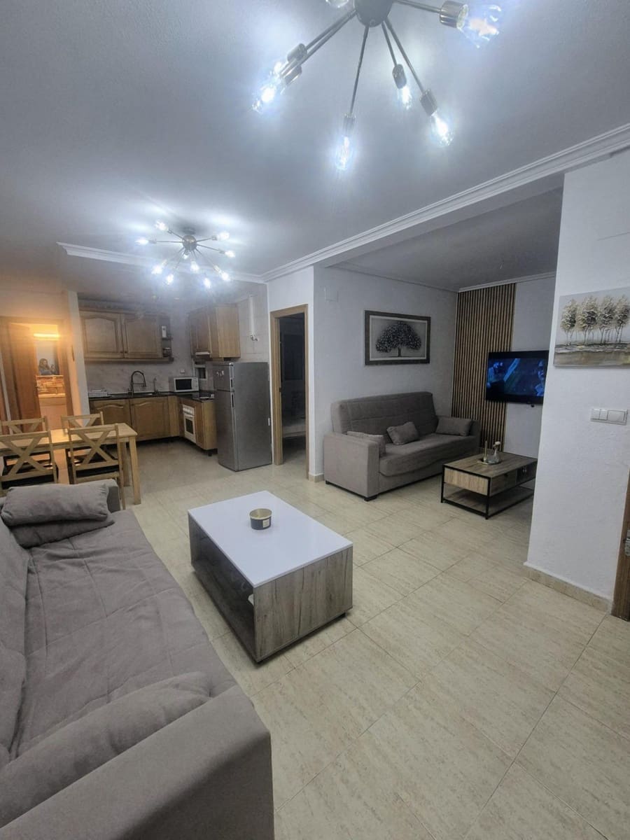 Apartamento de 3 habitaciones en Torrevieja en venta - 129.000 € (Ref: 9409670)