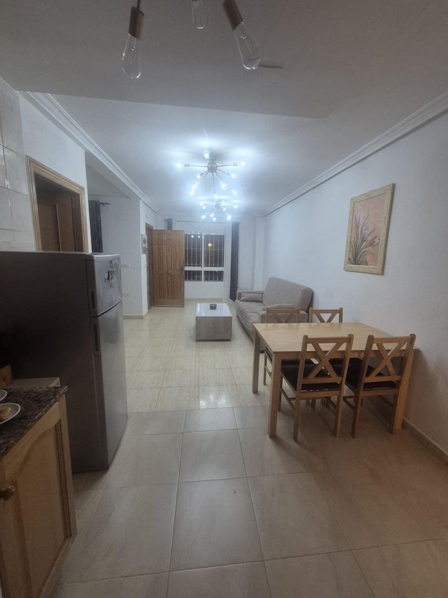 Apartamento de 3 habitaciones en Torrevieja en venta - 129.000 € (Ref: 9409670)