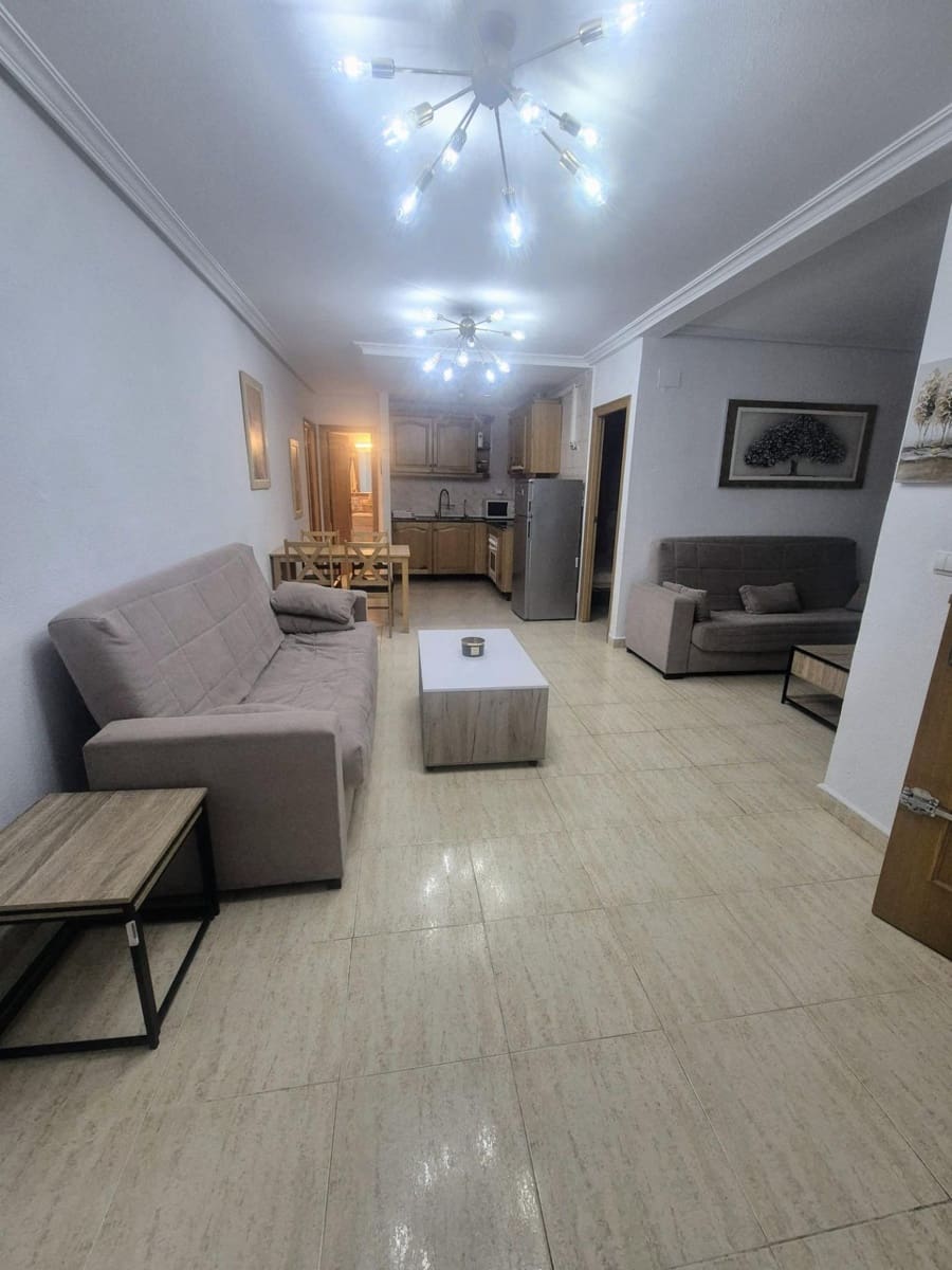 Apartamento de 3 habitaciones en Torrevieja en venta - 129.000 € (Ref: 9409670)