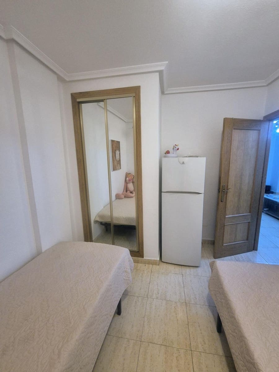 Apartamento de 3 habitaciones en Torrevieja en venta - 129.000 € (Ref: 9409670)