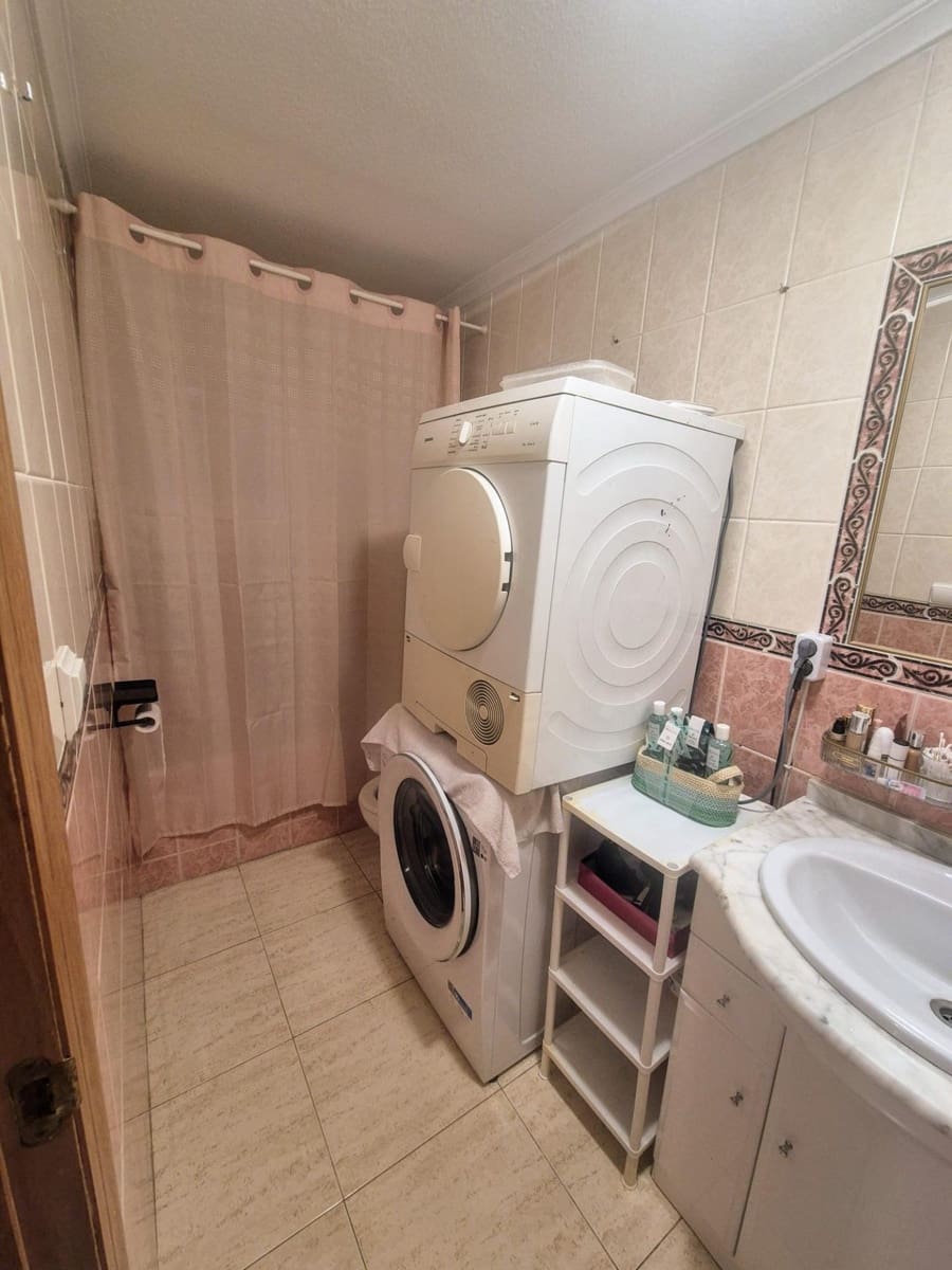 Apartamento de 3 habitaciones en Torrevieja en venta - 129.000 € (Ref: 9409670)