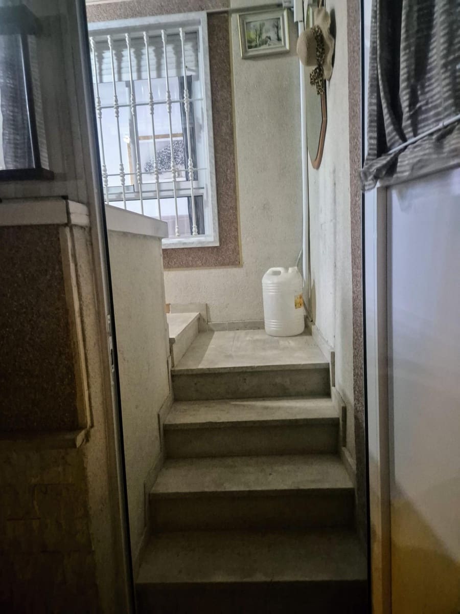 Apartamento de 3 habitaciones en Torrevieja en venta - 129.000 € (Ref: 9409670)