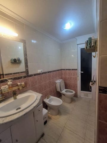 Apartamento de 3 habitaciones en Parque de las Naciones, Torrevieja en venta - 129.000 € (Ref: 9409670)