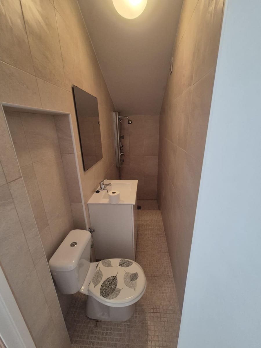 4 makuuhuone Paritalo myytävänä paikassa La Marquesa mukana uima-altaan - 459 000 € (Ref: 9409671)