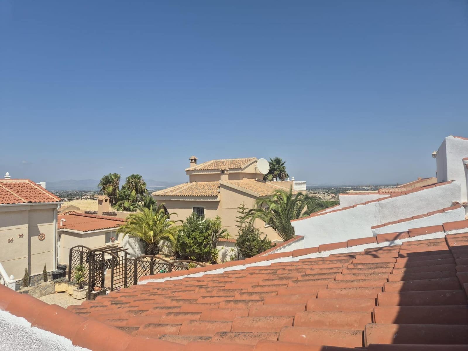 4 makuuhuone Paritalo myytävänä paikassa La Marquesa mukana uima-altaan - 459 000 € (Ref: 9409671)