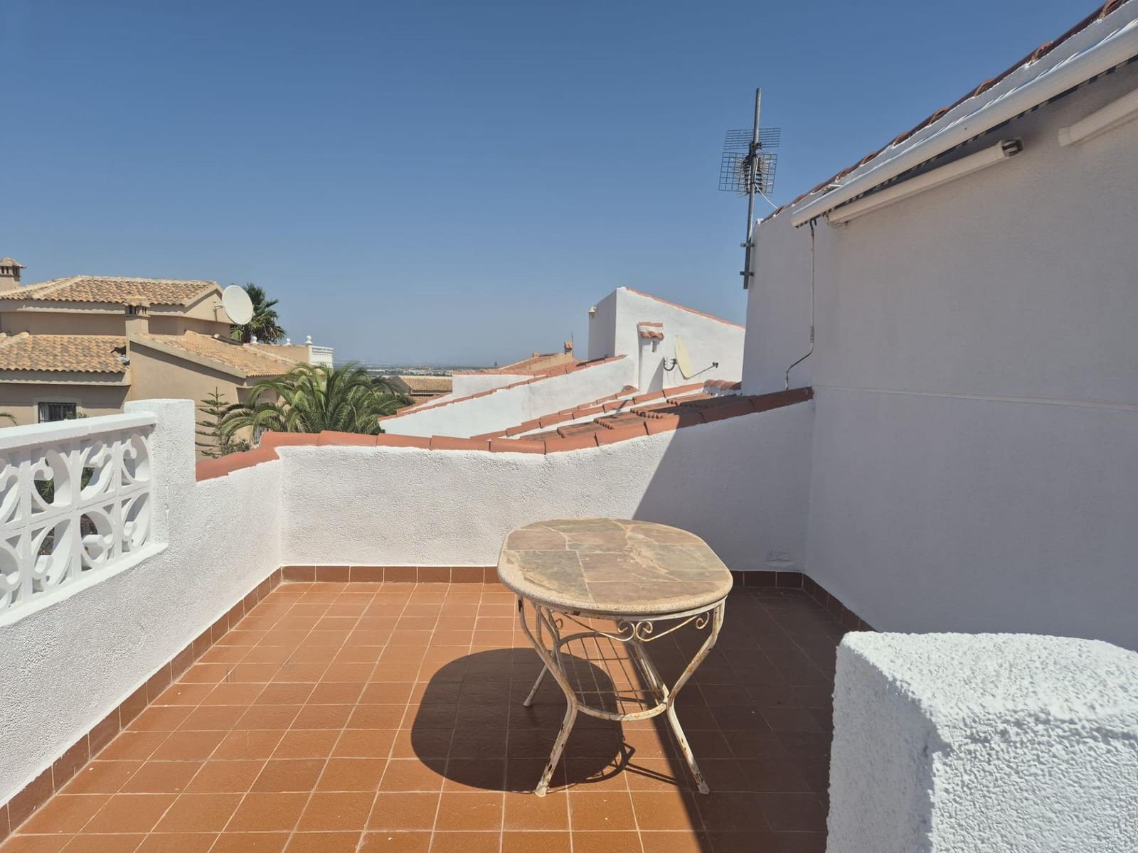 4 makuuhuone Paritalo myytävänä paikassa La Marquesa mukana uima-altaan - 459 000 € (Ref: 9409671)