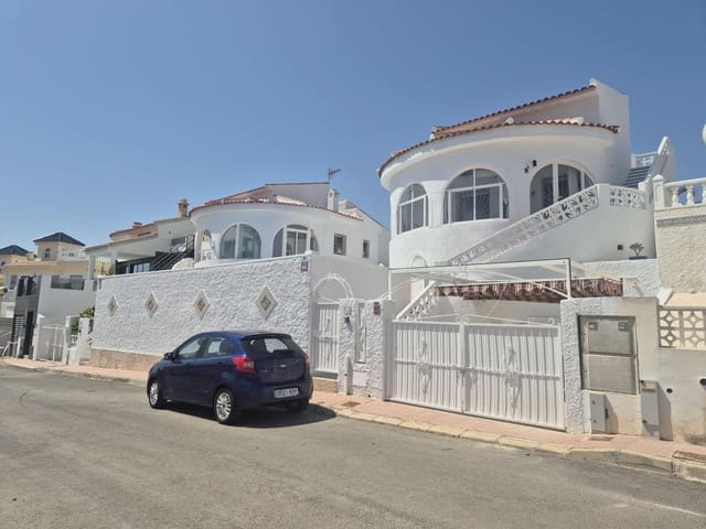 4 makuuhuone Paritalo myytävänä paikassa La Marquesa, Rojales mukana uima-altaan - 459 000 € (Ref: 9409671)