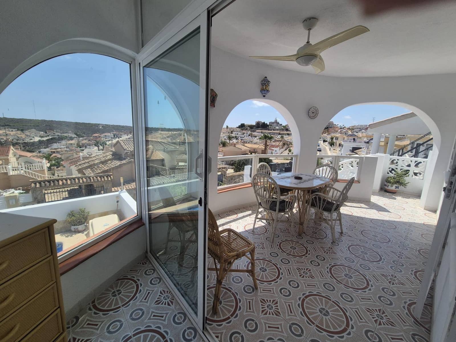 4 makuuhuone Paritalo myytävänä paikassa La Marquesa mukana uima-altaan - 459 000 € (Ref: 9409671)