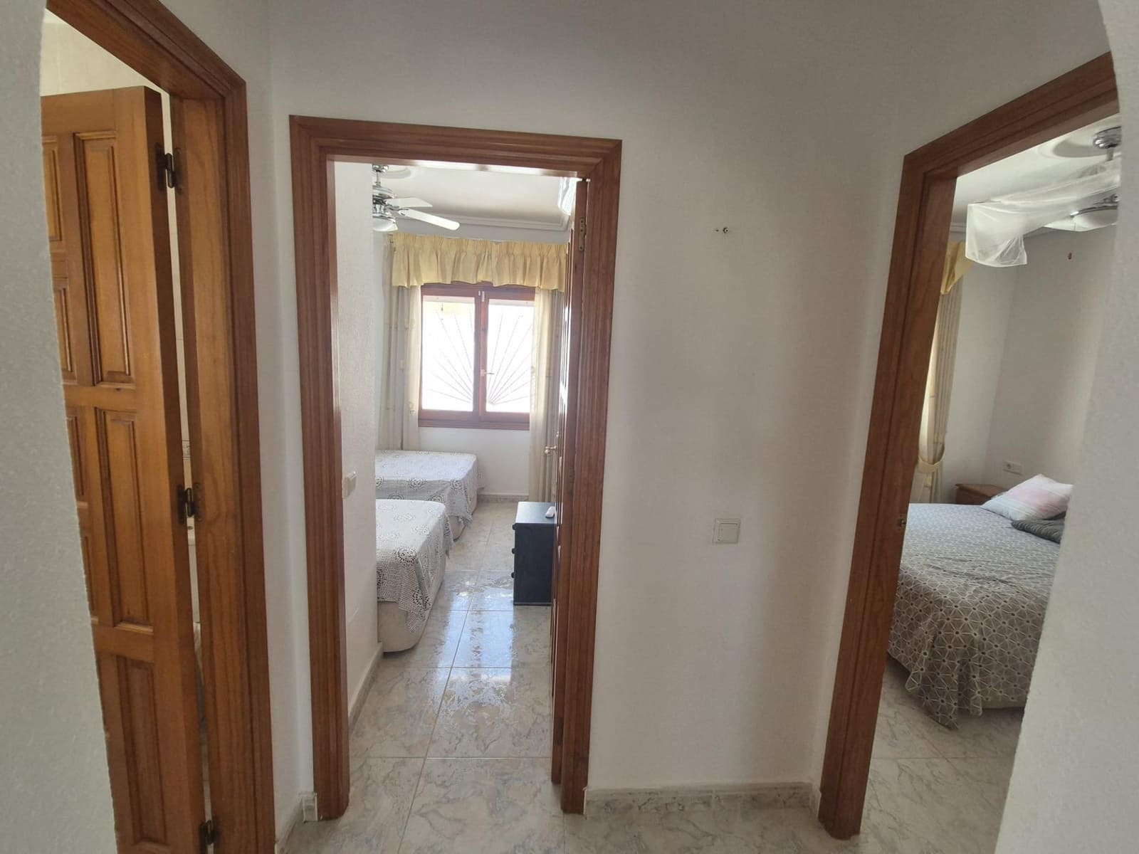 4 makuuhuone Paritalo myytävänä paikassa La Marquesa mukana uima-altaan - 459 000 € (Ref: 9409671)