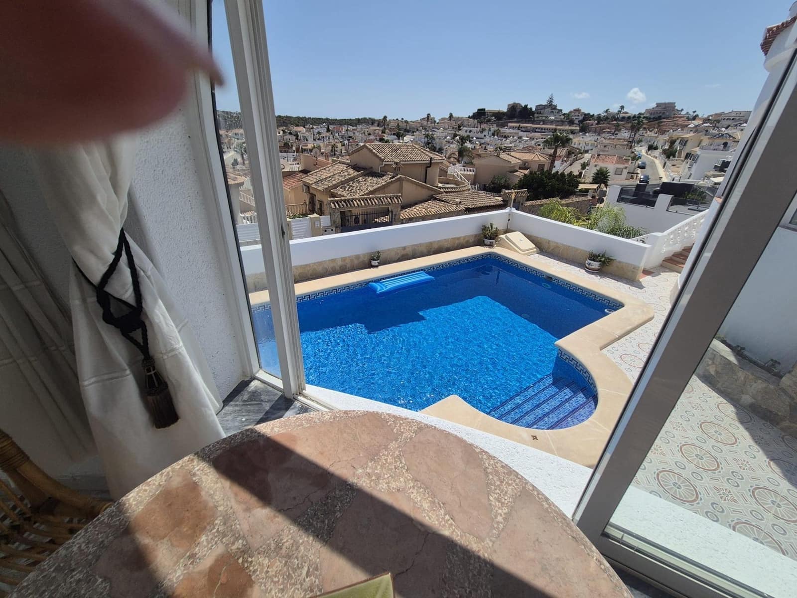 4 makuuhuone Paritalo myytävänä paikassa La Marquesa mukana uima-altaan - 459 000 € (Ref: 9409671)