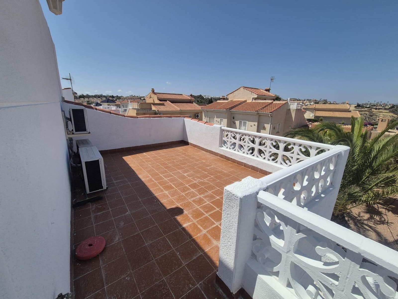 4 makuuhuone Paritalo myytävänä paikassa La Marquesa mukana uima-altaan - 459 000 € (Ref: 9409671)